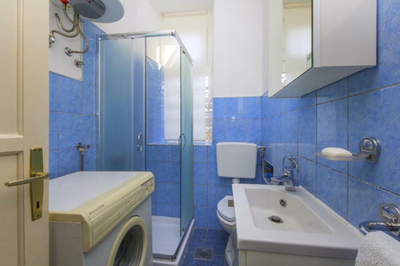 Apartment Amber Koromačno Buitenkant foto