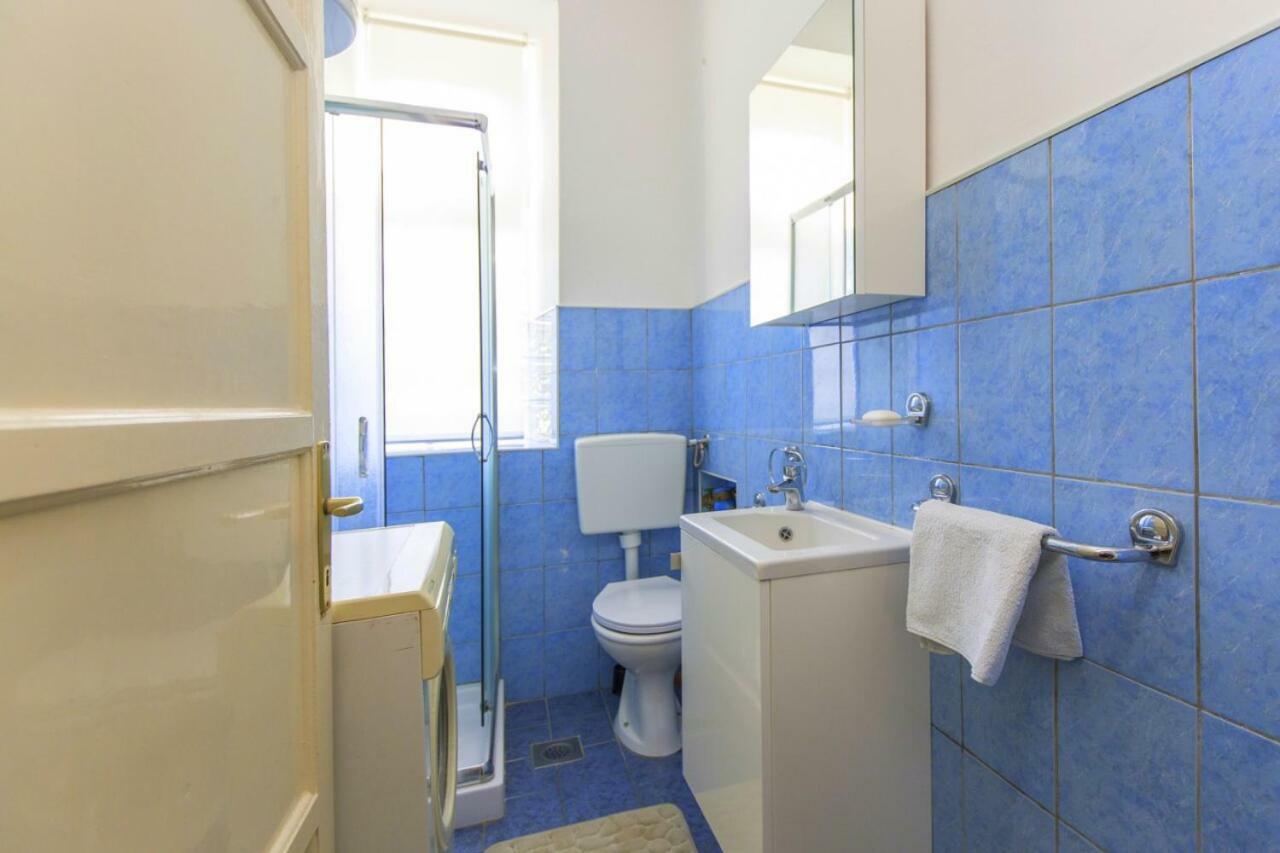 Apartment Amber Koromačno Buitenkant foto